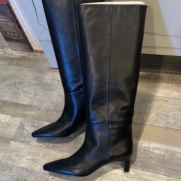 Massimo Dutti black Elegant Black Knee-High Women's Boots